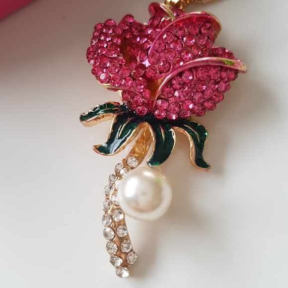 Betsey Johnson Style Necklace Crystal Rose Pendant Chain with Pearl - Picture 15 of 15